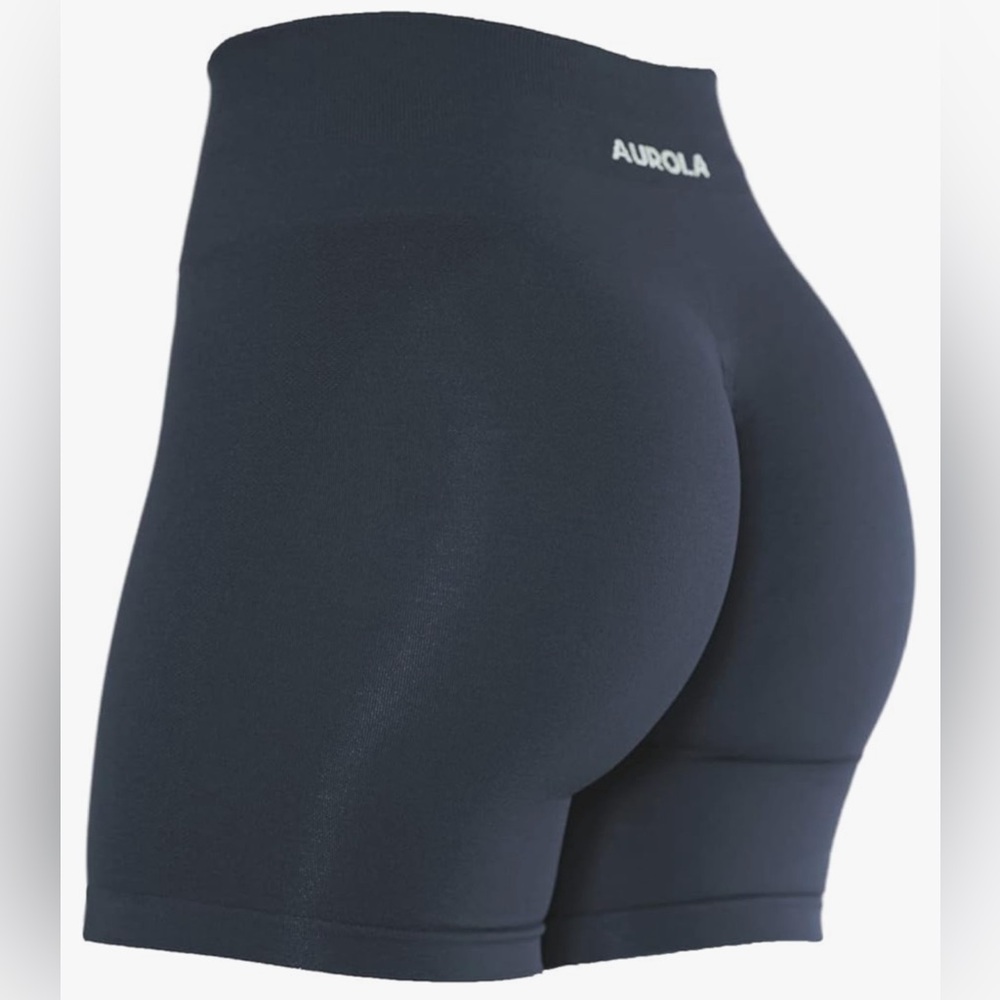 Aurola Shorts